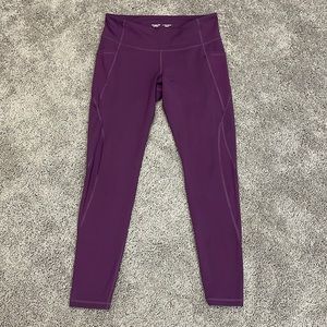 NWOT Women's purple Old Navy Elevate leggings size L
